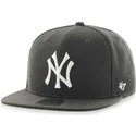 czapki-plana-czarny-snapback-new-york-yankees-mlb-47-brand