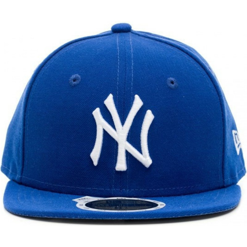 plaska-czapka-niebieska-obcisla-dla-dziecka-59fifty-essential-new-york-yankees-mlb-new-era