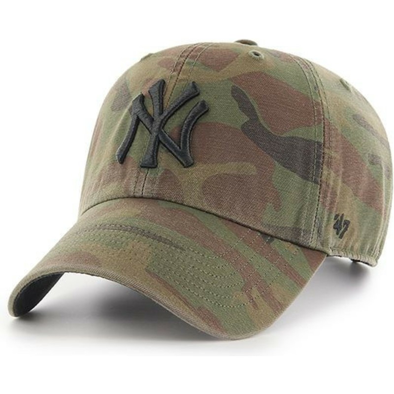wyginieta-czapka-kamuflaz-z-czarnym-logo-new-york-yankees-mlb-regiment-clean-up-47-brand