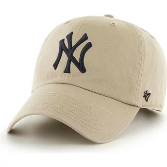 Wyginięta czapka beige z czarnym logo New York Yankees MLB Clean Up 47 Brand