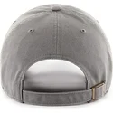szara-czapka-z-daszkiem-z-szarym-logo-new-york-yankees-mlb-clean-up-od-47-brand
