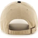 bezowa-czapka-z-zakrzywionym-daszkiem-i-czarnym-daszkiem-new-york-yankees-mlb-clean-up-marki-47-brand