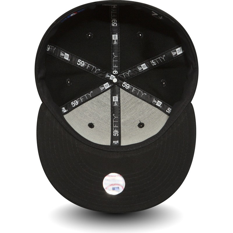 plaska-czapka-czarna-obcisla-59fifty-essential-new-york-yankees-mlb-new-era