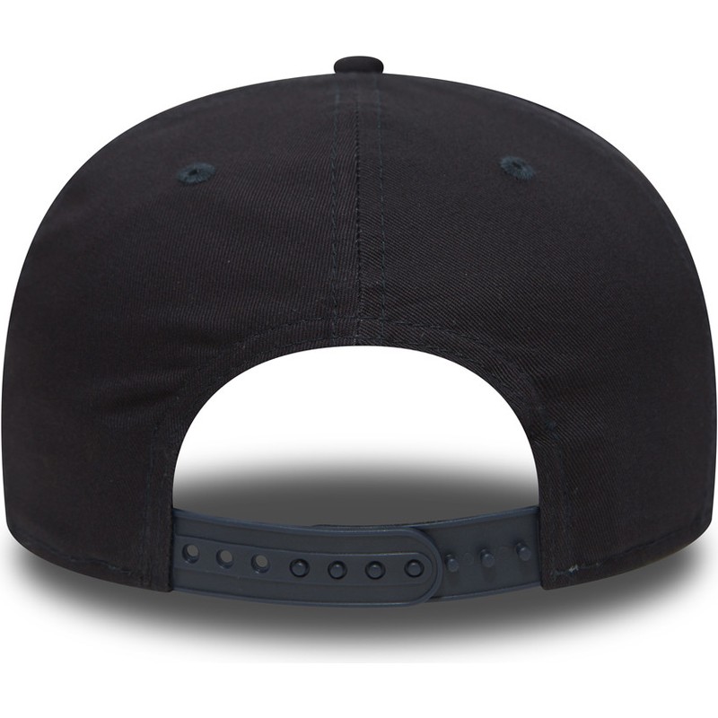 plaska-czapka-ciemnoniebieska-z-regulacja-9fifty-essential-boston-red-sox-mlb-new-era
