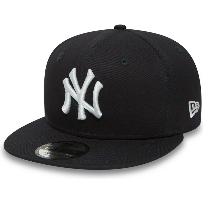 plaska-czapka-ciemnoniebieska-z-regulacja-9fifty-essential-new-york-yankees-mlb-new-era