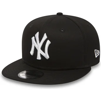 Czarna płaska regulowana czapka 9FIFTY White on Black New York Yankees MLB od New Era