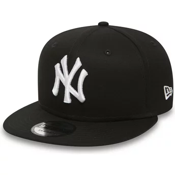 Płaska czapka czarna z regulacją 9FIFTY White on Black New York Yankees MLB New Era