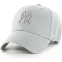 wyginieta-czapka-szara-z-szarym-logo-new-york-yankees-mlb-clean-up-ultra-basic-47-brand