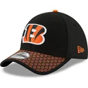 czapki-curva-czarny-dopasowany-39thirty-sideline-cincinnati-bengals-nfl-new-era