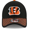 czapki-curva-czarny-dopasowany-39thirty-sideline-cincinnati-bengals-nfl-new-era