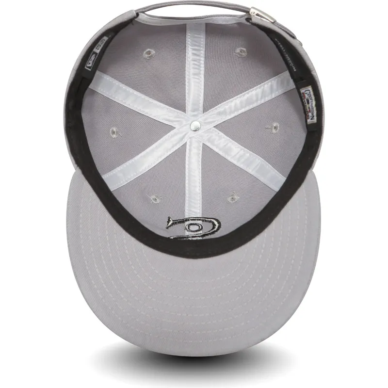 czapki-curva-szary-tasma-regulowana-9fifty-low-profile-city-series-chicago-white-sox-mlb-new-era czapki-curva-szary-tasma-regulowana-9fifty-low-profile-city-series-chicago-white-sox-mlb-new-era