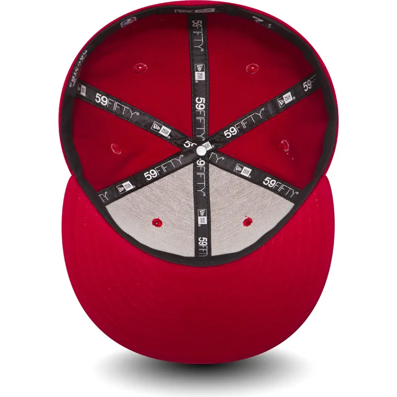 czapki-plana-czerwony-dopasowany-59fifty-chain-stitch-chicago-bulls-nba-new-era