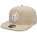 rozowa-czapka-z-daszkiem-snapback-9fifty-lightweight-essential-new-york-yankees-mlb-od-new-era