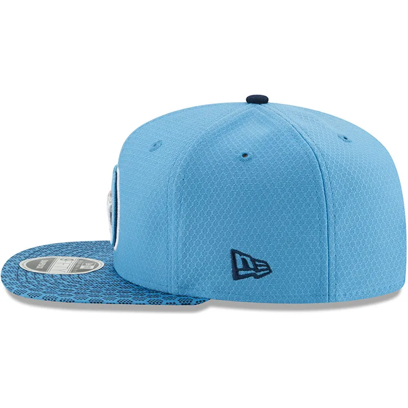 czapki-plana-niebieski-snapback-9fifty-sideline-tennessee-titans-nfl-new-era czapki-plana-niebieski-snapback-9fifty-sideline-tennessee-titans-nfl-new-era