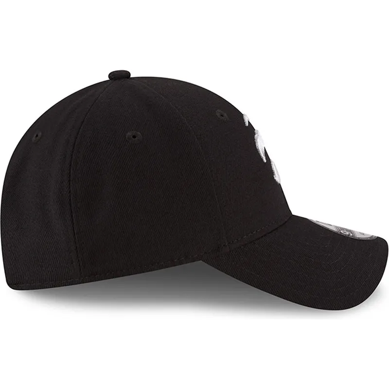 czapki-curva-czarny-tasma-regulowana-9forty-the-league-toronto-raptors-nba-new-era