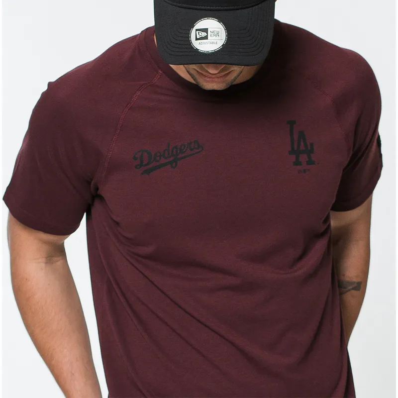 koszulki-krotki-rekaw-czerwony-granate-tech-series-los-angeles-dodgers-mlb-new-era koszulki-krotki-rekaw-czerwony-granate-tech-series-los-angeles-dodgers-mlb-new-era