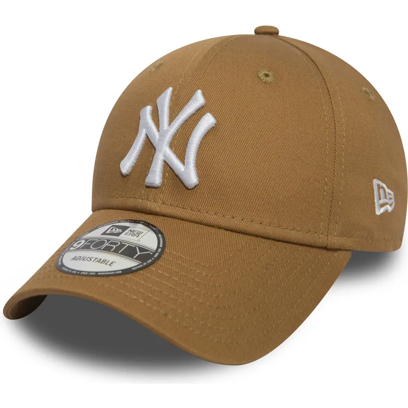 czapki-curva-brazowy-tasma-regulowana-claro-9forty-essential-new-york-yankees-mlb-new-era