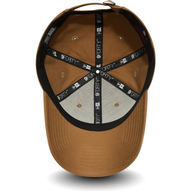 czapki-curva-brazowy-tasma-regulowana-claro-9forty-essential-new-york-yankees-mlb-new-era