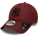 wyginieta-czapka-ciemno-czerwony-z-regulacja-z-czarnym-logo-9forty-ripstop-new-york-yankees-mlb-new-era