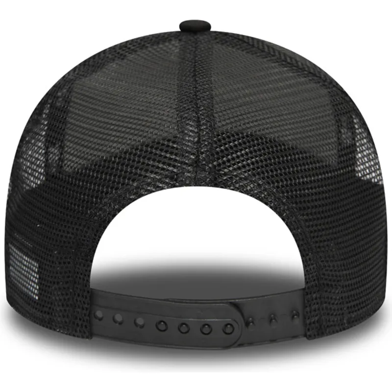 czapki-curva-czarny-snapback-a-frame-new-era