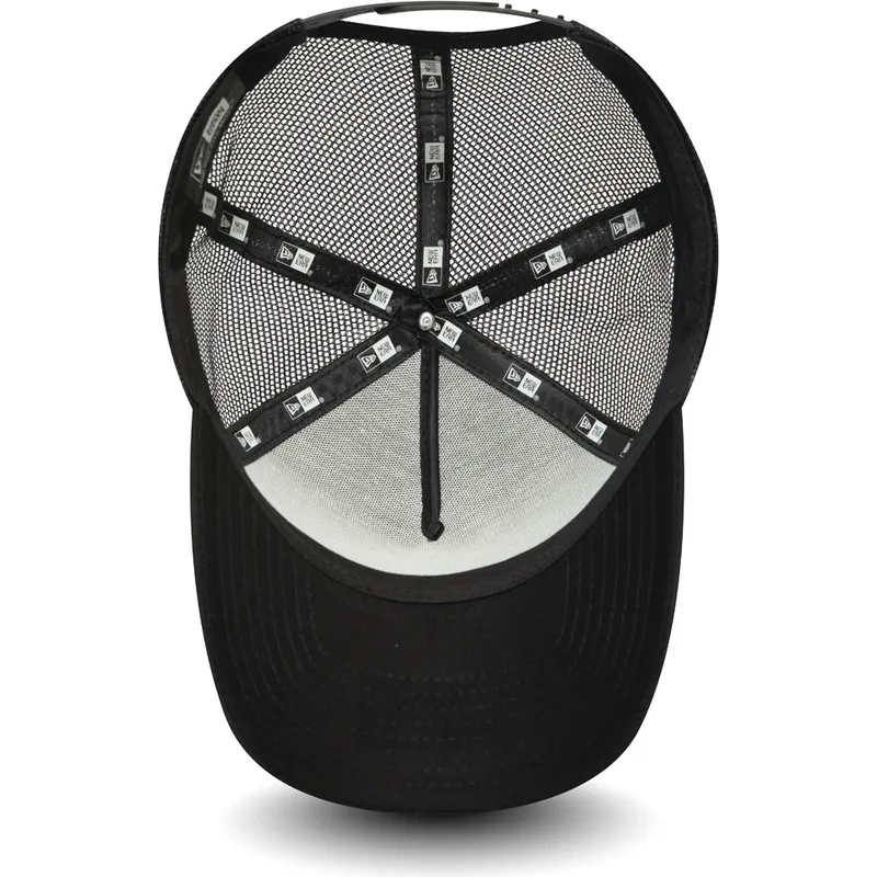 czapki-curva-czarny-snapback-a-frame-new-era
