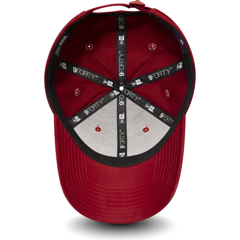 czapki-curva-czerwony-tasma-regulowana-negro-9forty-essential-new-york-yankees-mlb-new-era