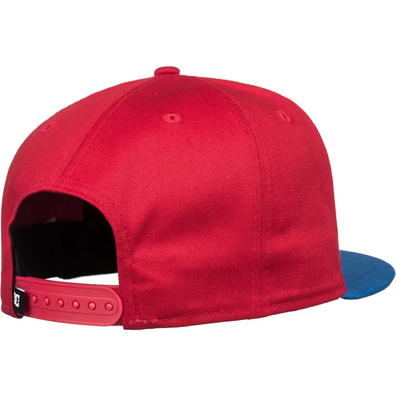czapki-plana-czerwony-snapback-dc-shoes