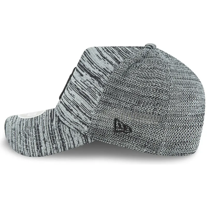 czapki-curva-szary-snapback-ajustable-negro-9forty-engineered-fit-new-york-yankees-mlb-new-era