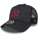 czapki-curva-szary-snapback-9forty-essential-jersey-new-york-yankees-mlb-new-era