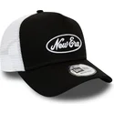 czarna-i-biala-czapka-trucker-oval-script-a-frame-od-new-era