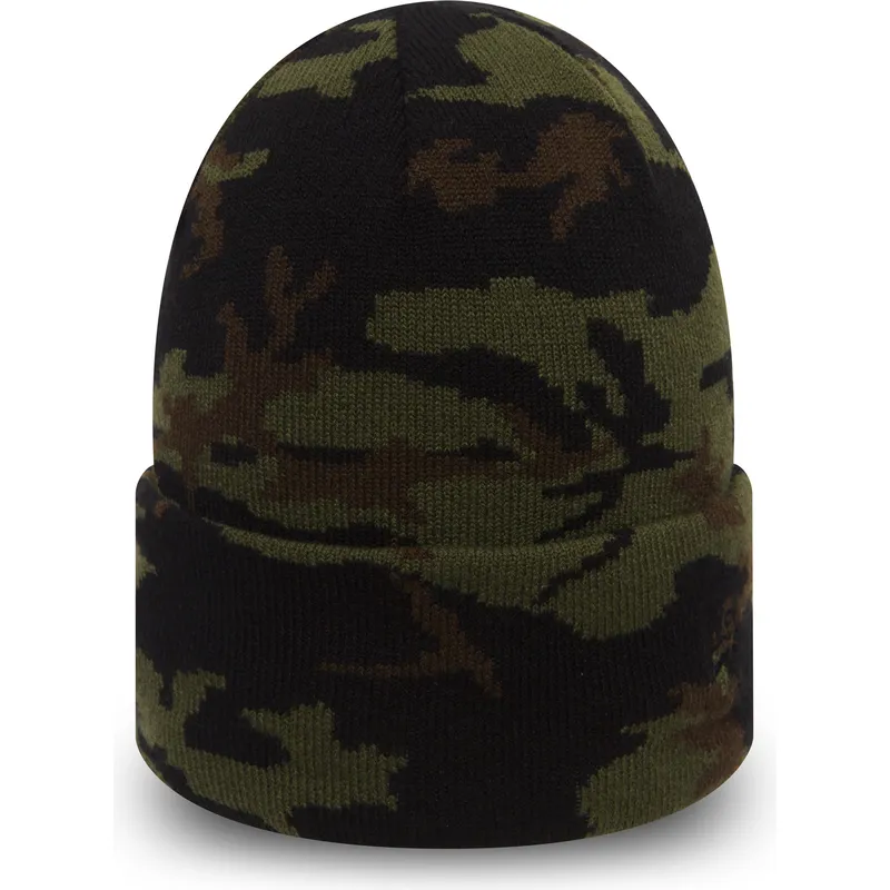 czapka-z-mankietem-w-kolorze-kamuflazu-new-era