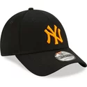 wyginieta-czapka-czarna-z-regulacja-z-logo-pomaranczowa-9forty-league-essential-neon-new-york-yankees-mlb-new-era