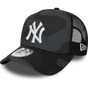 czarna-czapka-trucker-z-kamuflazem-i-bialym-logo-essential-camo-a-frame-new-york-yankees-mlb-od-new-era