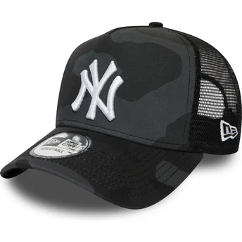 czapka-trucker-kamuflaz-czarna-z-bialy-m-logo-essential-camo-a-frame-new-york-yankees-mlb-new-era