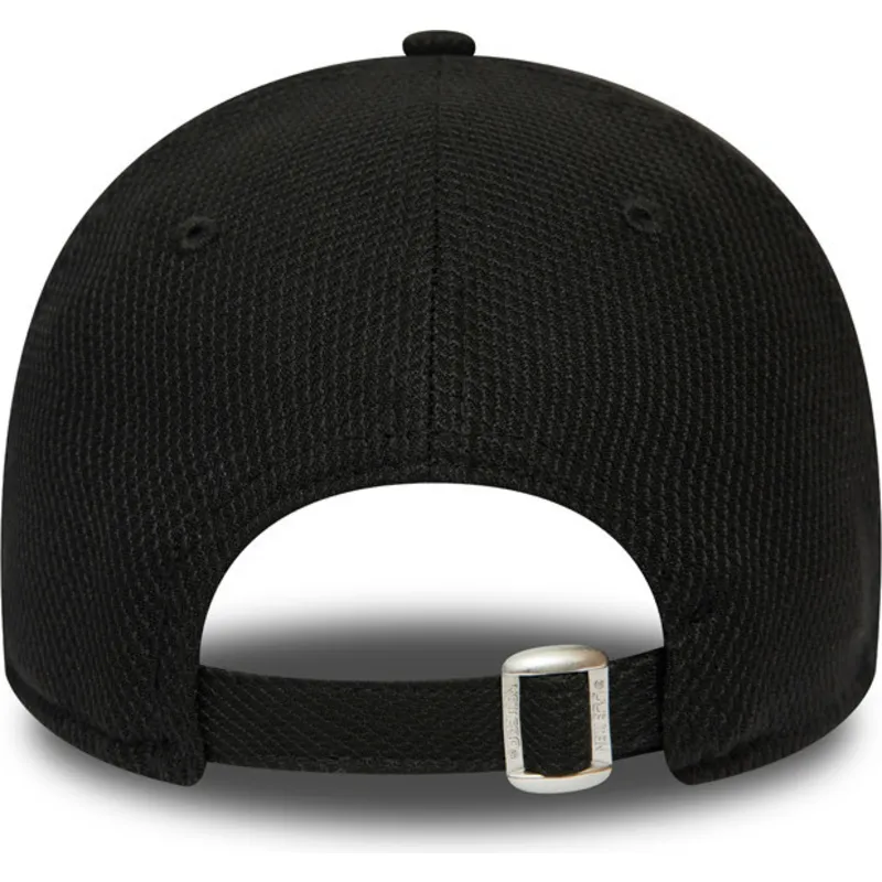czapki-curva-czarny-tasma-regulowana-9forty-diamond-era-essential-boston-red-sox-mlb-new-era czapki-curva-czarny-tasma-regulowana-9forty-diamond-era-essential-boston-red-sox-mlb-new-era