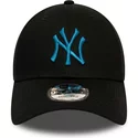 wyginieta-czapka-czarna-z-regulacja-z-logo-niebieska-9forty-league-essential-new-york-yankees-mlb-new-era