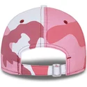 rozowa-czapka-z-daszkiem-w-kamuflazu-z-regulacja-i-rozowym-logo-9forty-new-york-yankees-mlb-od-new-era