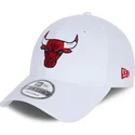 czapki-curva-bialy-tasma-regulowana-9forty-side-mark-chicago-bulls-nba-new-era