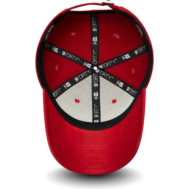 czapki-curva-czerwony-tasma-regulowana-negro-9forty-league-essential-new-york-yankees-mlb-new-era