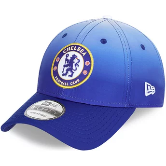 Niebieska, regulowana czapka z zakrzywionym daszkiem 9FORTY Fade Chelsea Football Club od New Era