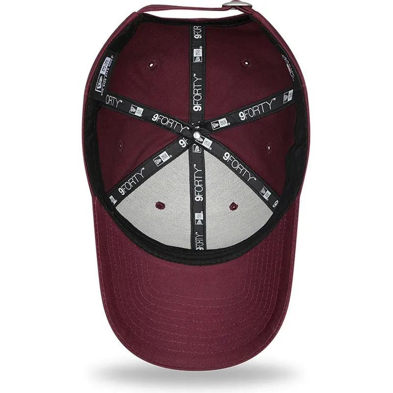 czapki-curva-czerwony-tasma-regulowana-granate-9forty-league-essential-new-york-yankees-mlb-new-era