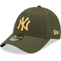 czapki-curva-zielony-tasma-regulowana-9forty-league-essential-new-york-yankees-mlb-new-era