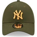 czapki-curva-zielony-tasma-regulowana-9forty-league-essential-new-york-yankees-mlb-new-era