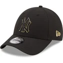 czapki-curva-czarny-tasma-regulowana-9forty-black-and-gold-new-york-yankees-mlb-new-era