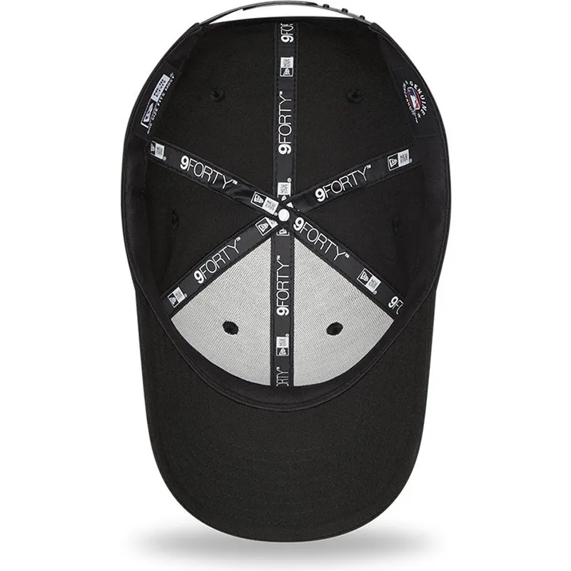 czapki-curva-czarny-tasma-regulowana-9forty-black-and-gold-new-york-yankees-mlb-new-era