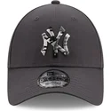 regulowana-szara-czapka-z-zakrzywionym-daszkiem-9forty-camo-infill-new-york-yankees-mlb-od-new-era