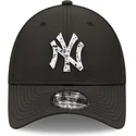 czapki-curva-czarny-tasma-regulowana-9forty-sports-clip-new-york-yankees-mlb-new-era