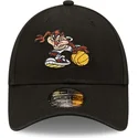 czarna-zakrzywiona-czapka-regulowana-9forty-character-sports-diabel-tasmanski-looney-tunes-od-new-era