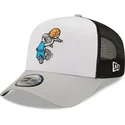 szara-i-czarna-czapka-trucker-a-frame-character-sports-z-krolikiem-bugsem-looney-tunes-od-new-era