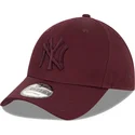 czapki-curva-czerwony-snapback-granate-granate-9forty-league-essential-new-york-yankees-mlb-new-era